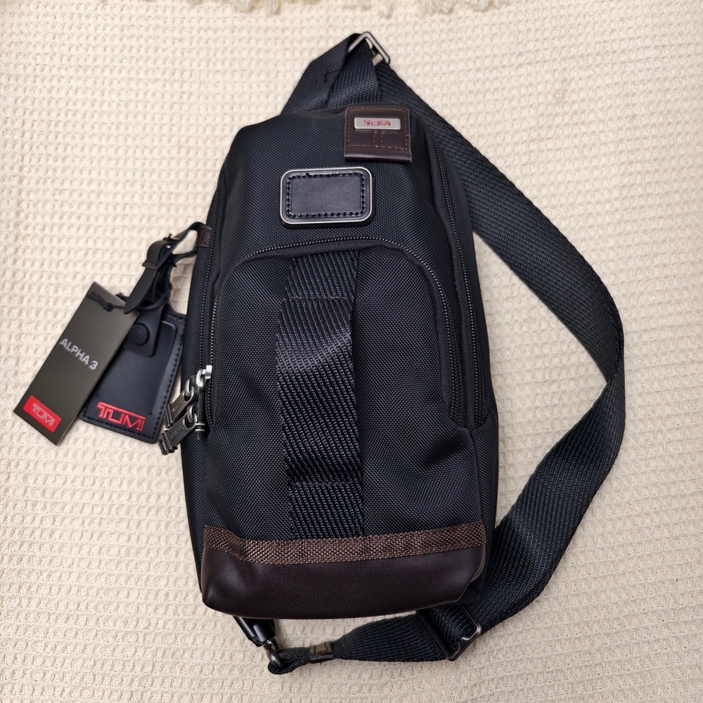 🌺 Tumi Alpha Bravo Compact Shoulder Bag|Chest Pack